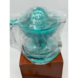 MARKCHARLES MISILLI CITRUS JUICER NEW IN BOX Teal